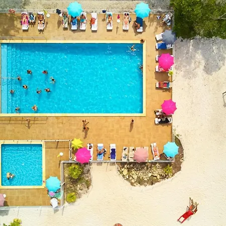 Campingplatz Mobil-home Les Bains 4pers Andernos-les-Bains