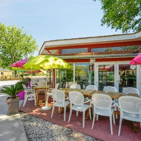 Campsite Mobil-home Les Bains 4pers 3*